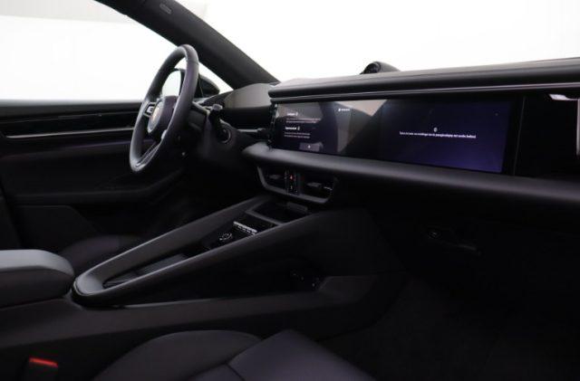 PORSCHE Macan Ev Bose Tetto Panoramico PASM