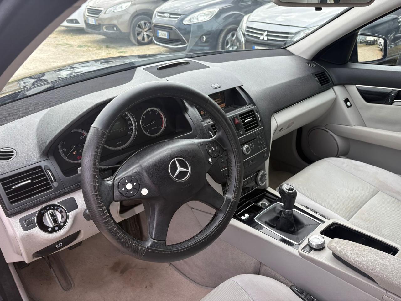 Mercedes-benz C 200 CDI 2009 2.2 DIESEL 136CV 271.000 KM