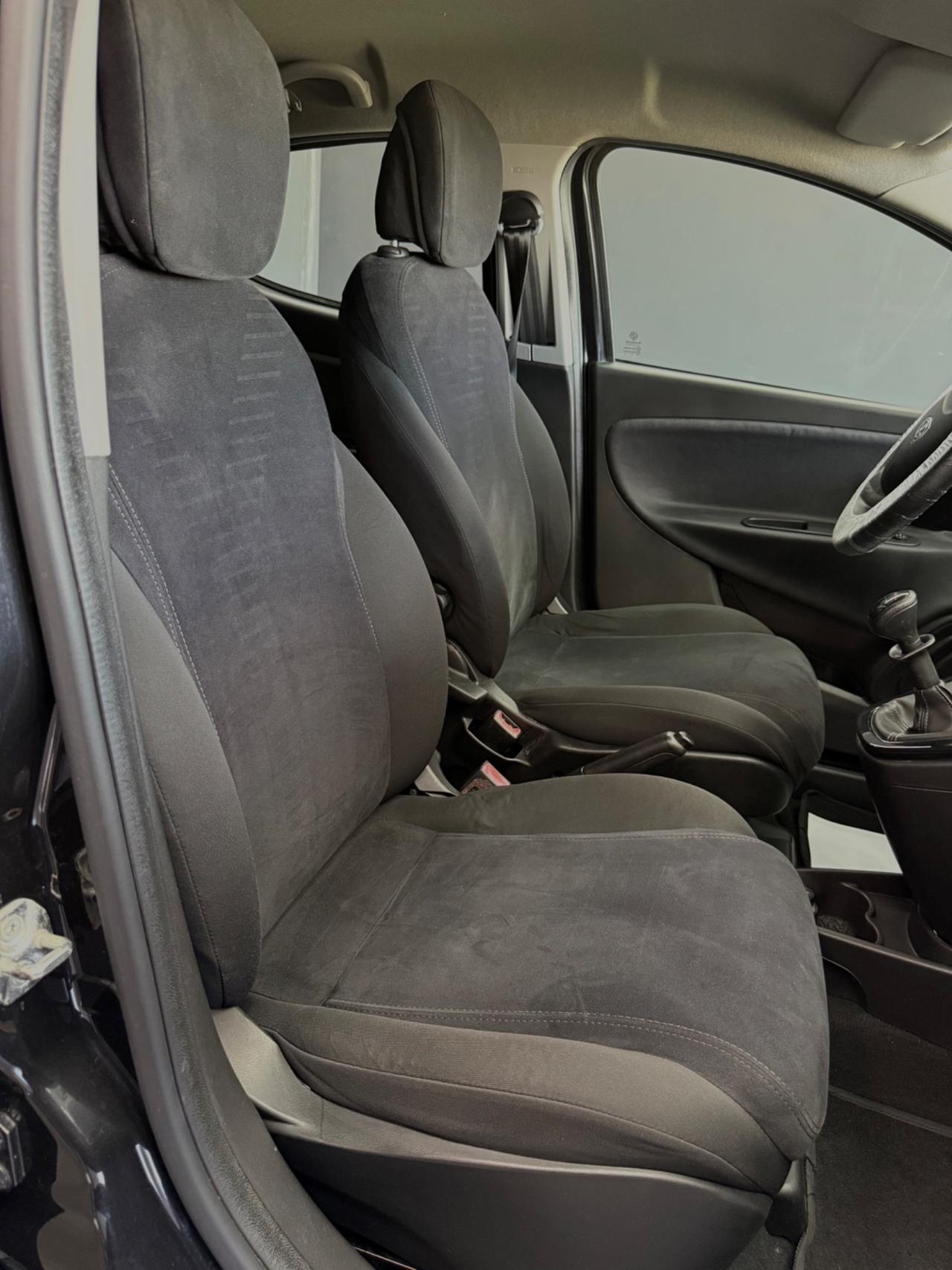 Lancia Ypsilon 1.2 Benzina Platinum 2014