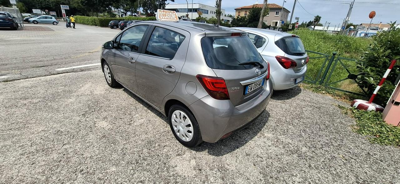 Toyota Yaris 1.0 5 porte