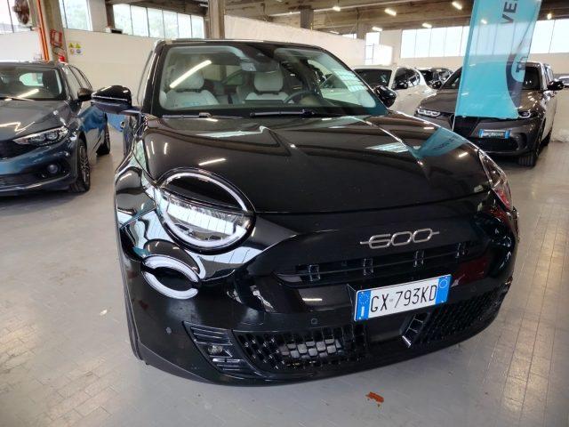 FIAT 600 Hybrid 100 CV DCT MHEV La Prima