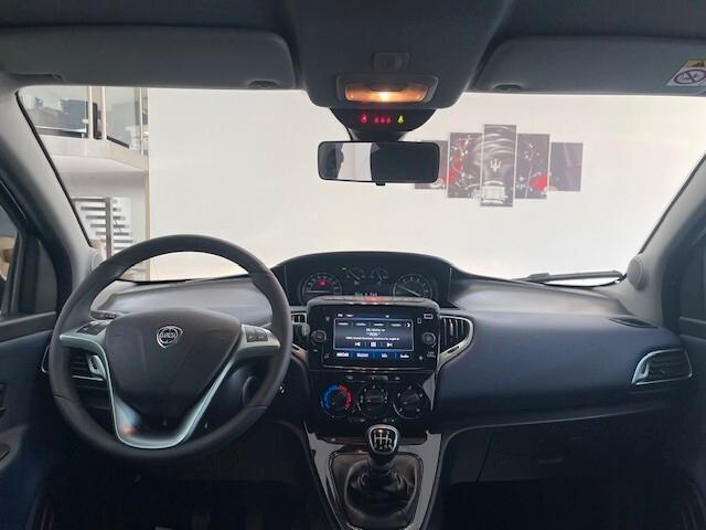 Lancia Ypsilon 1.0 FireFly 5 porte S&S Hybrid Platino 4.500km