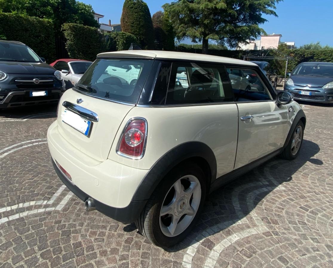 MINI Mini 1.6 16V Cooper D 66kw