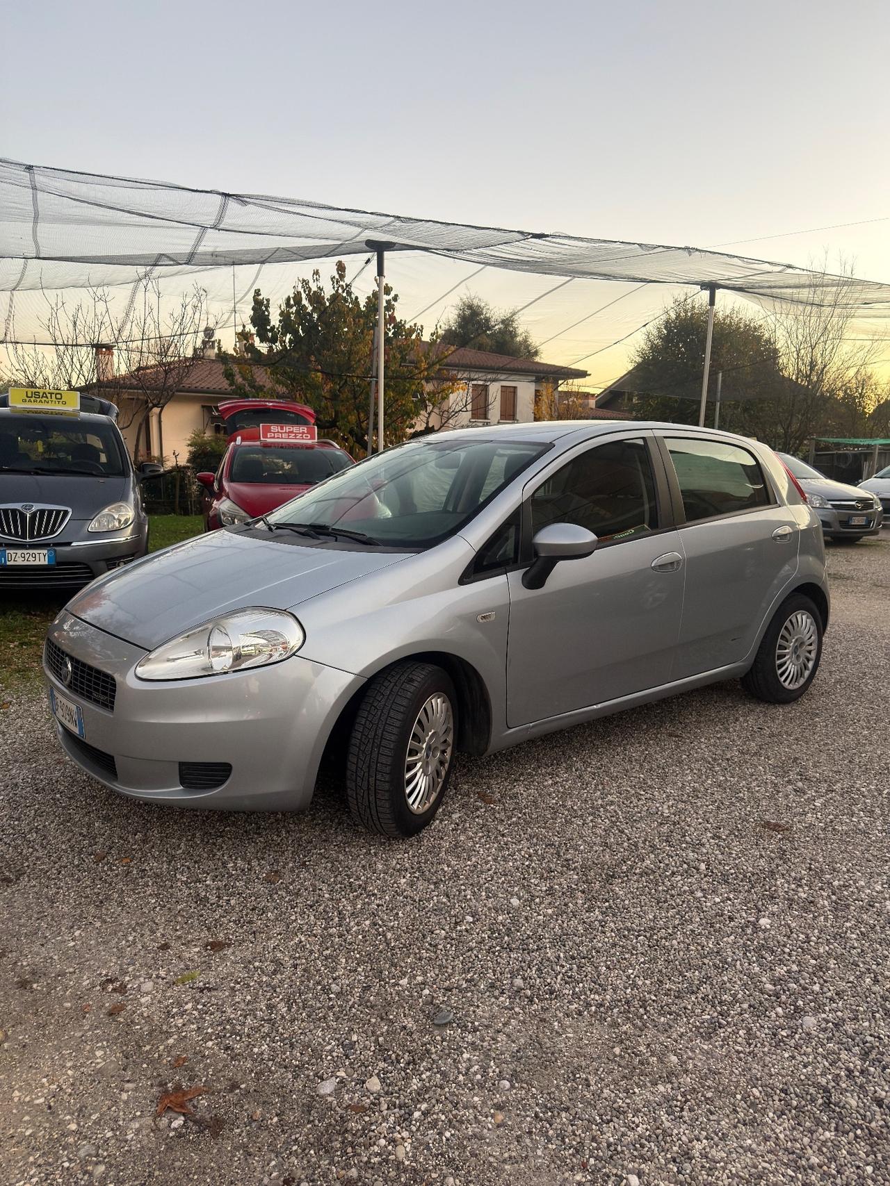 Fiat Grande Punto 1.3 MJT 75 CV 5 porte Active