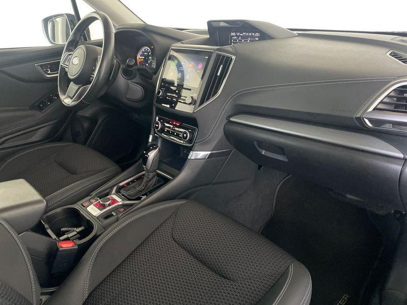 Subaru Forester 2.0 e-Boxer MHEV Lineartronic Premium