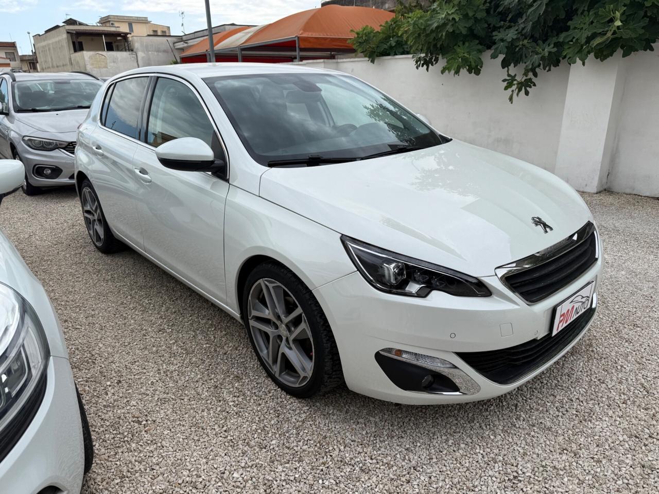 Peugeot 308 BlueHDi 120 S&S EAT6 Allure