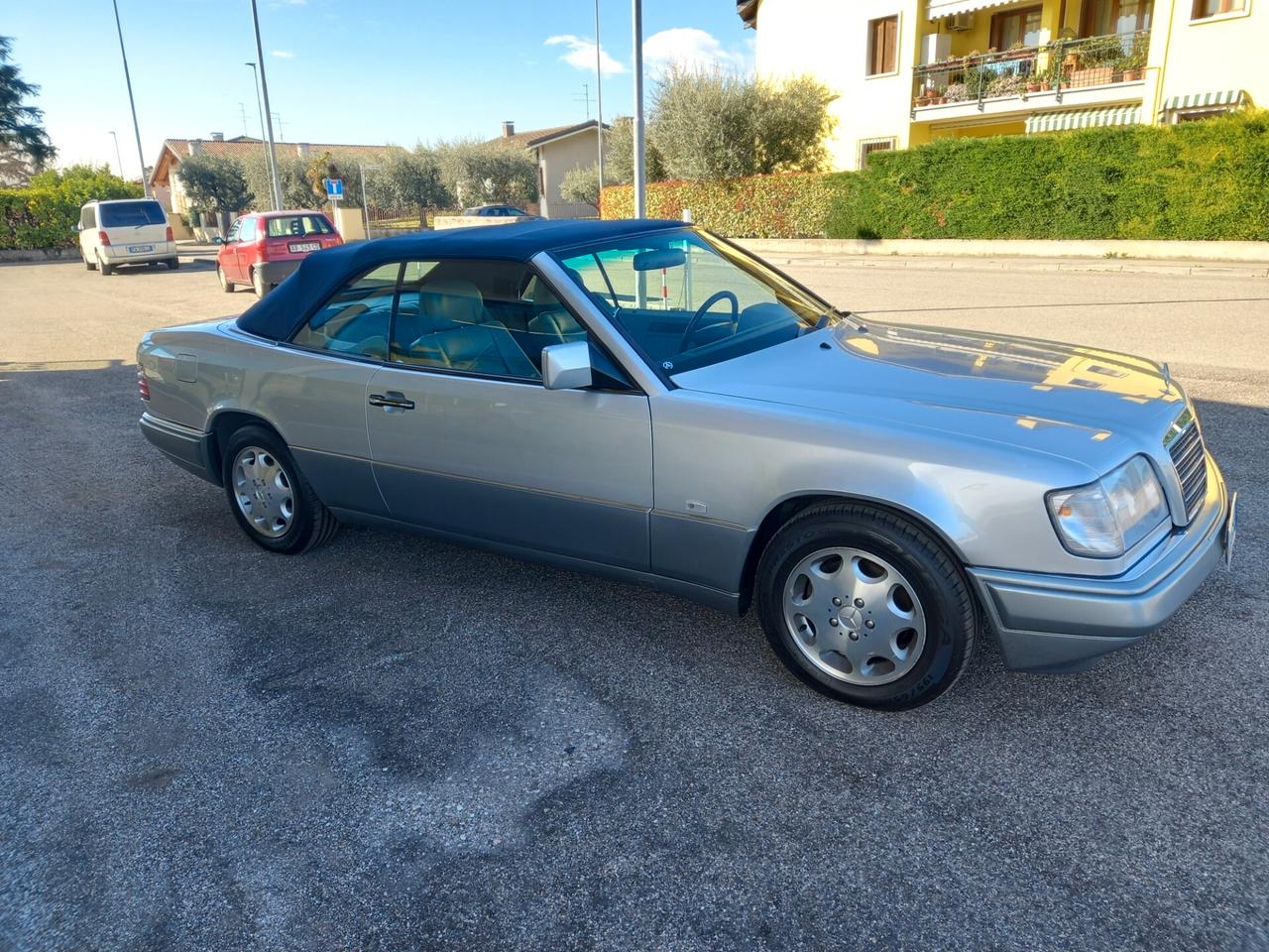 Mercedes-benz E 220 Cabrio 22