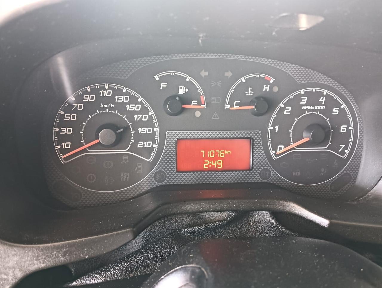 Fiat Fiorino 1.3 MJT 95CV Cargo Adventure