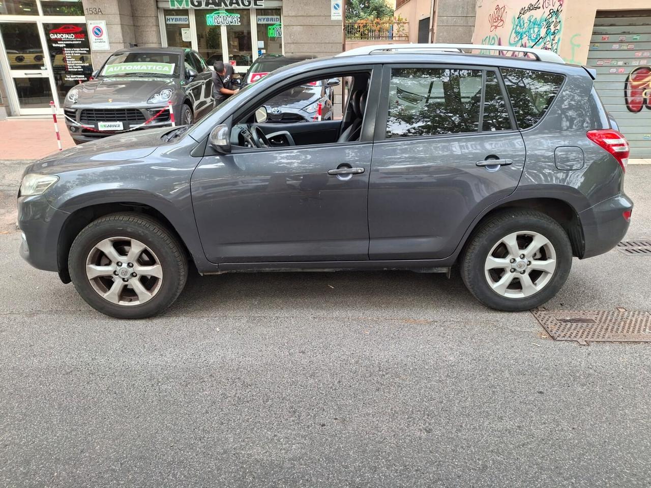 Toyota RAV 4 RAV4 2.2 D-4D 150 CV Lounge