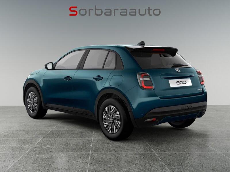 FIAT 600 600 1.2 hybrid 145cv auto con XC4-Freno di stazionamento elettrico / 256-Piano bagagliaio regolabile