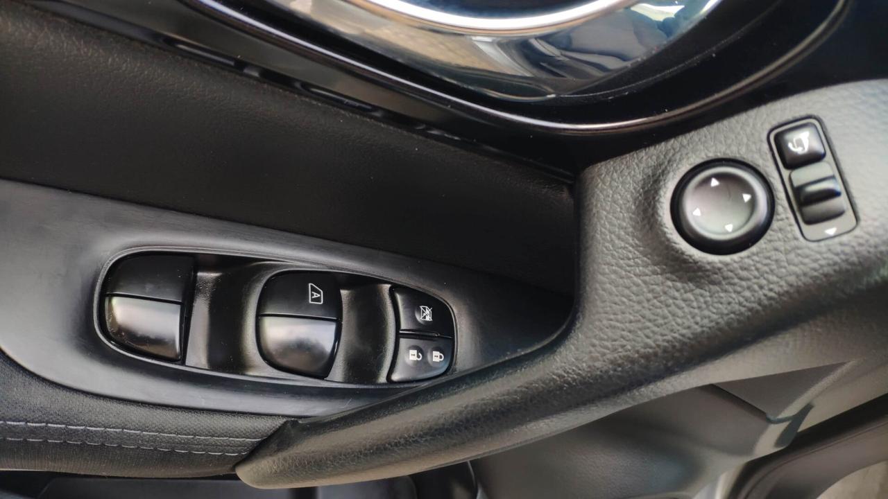 Nissan Qashqai 1.5 dCi Tekna 110 CV