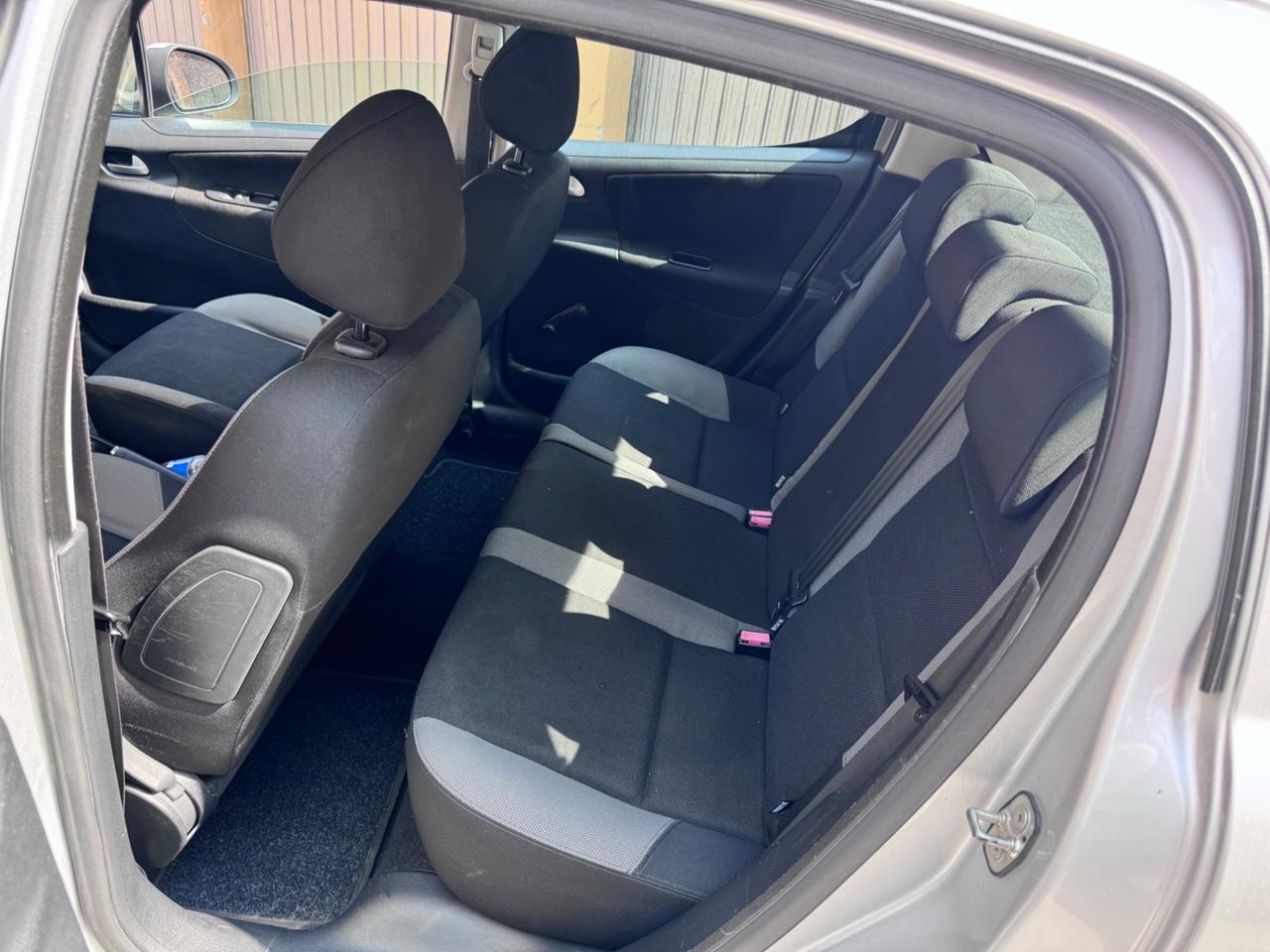 Peugeot 207 1.4 VTi 95CV 5p. Energie