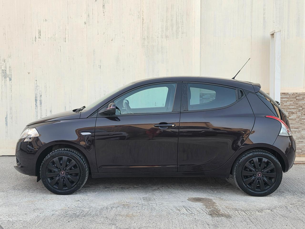 Lancia Ypsilon Paris 1.2 benzina 70cv