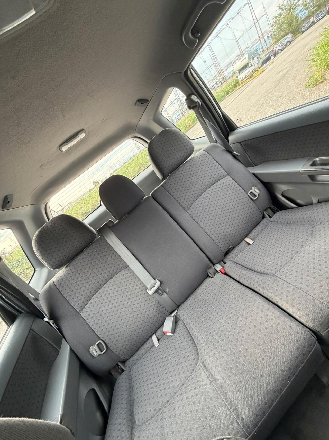 Kia Carens 2.0 16V CRDi VGT Class