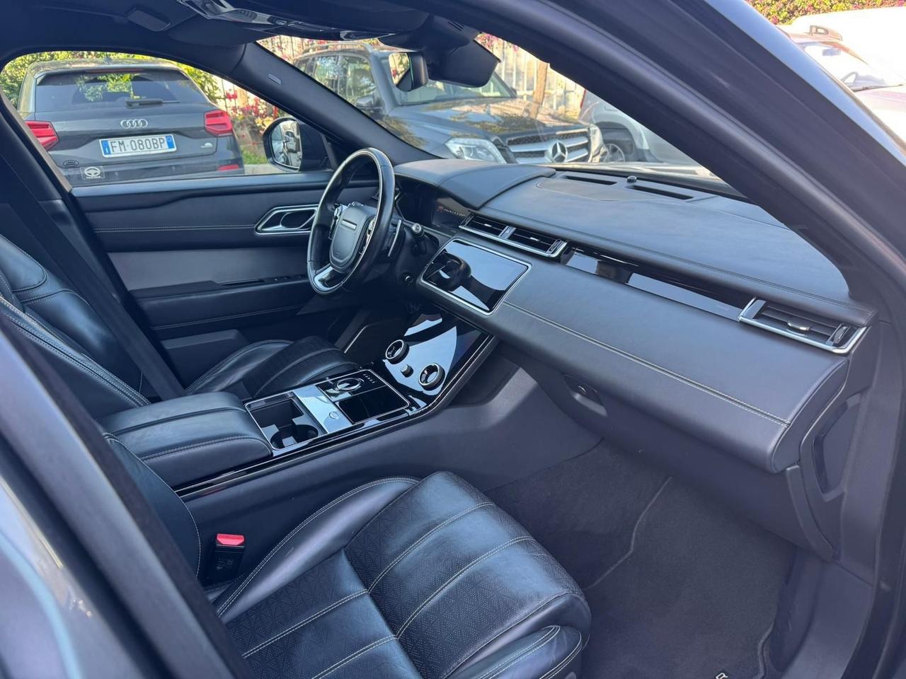 Land Rover Range Velar 3.0D V6 300 CV R-Dynamic HSE