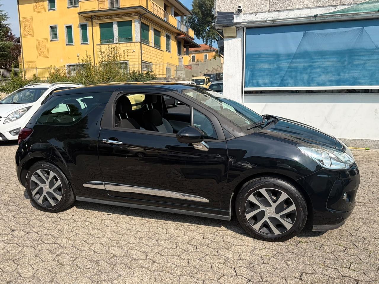 Ds DS3 3 1.2 VTi 82 Just Black*EURO5*NEOPATENTATI