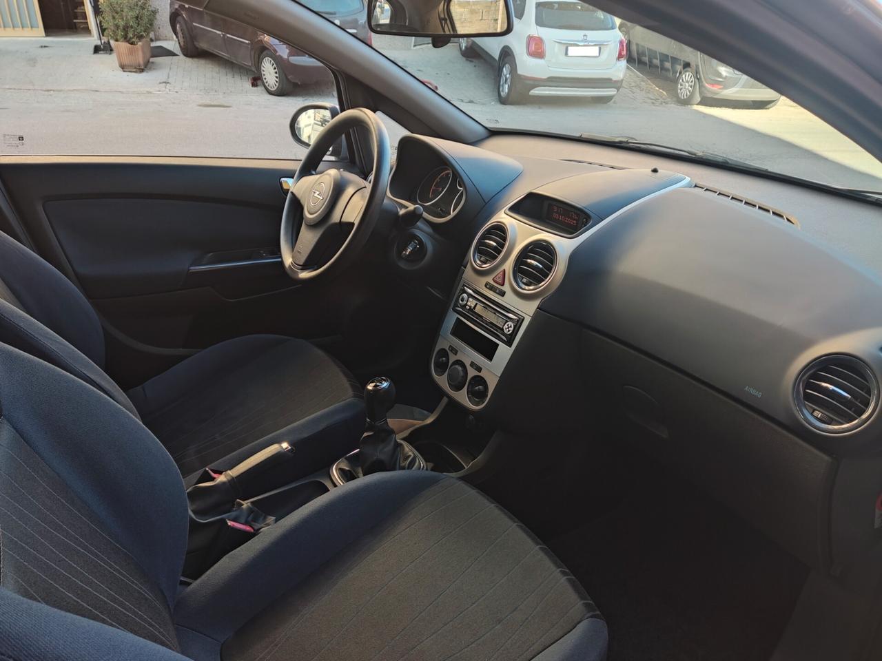 Opel Corsa 1.0 Enjoy