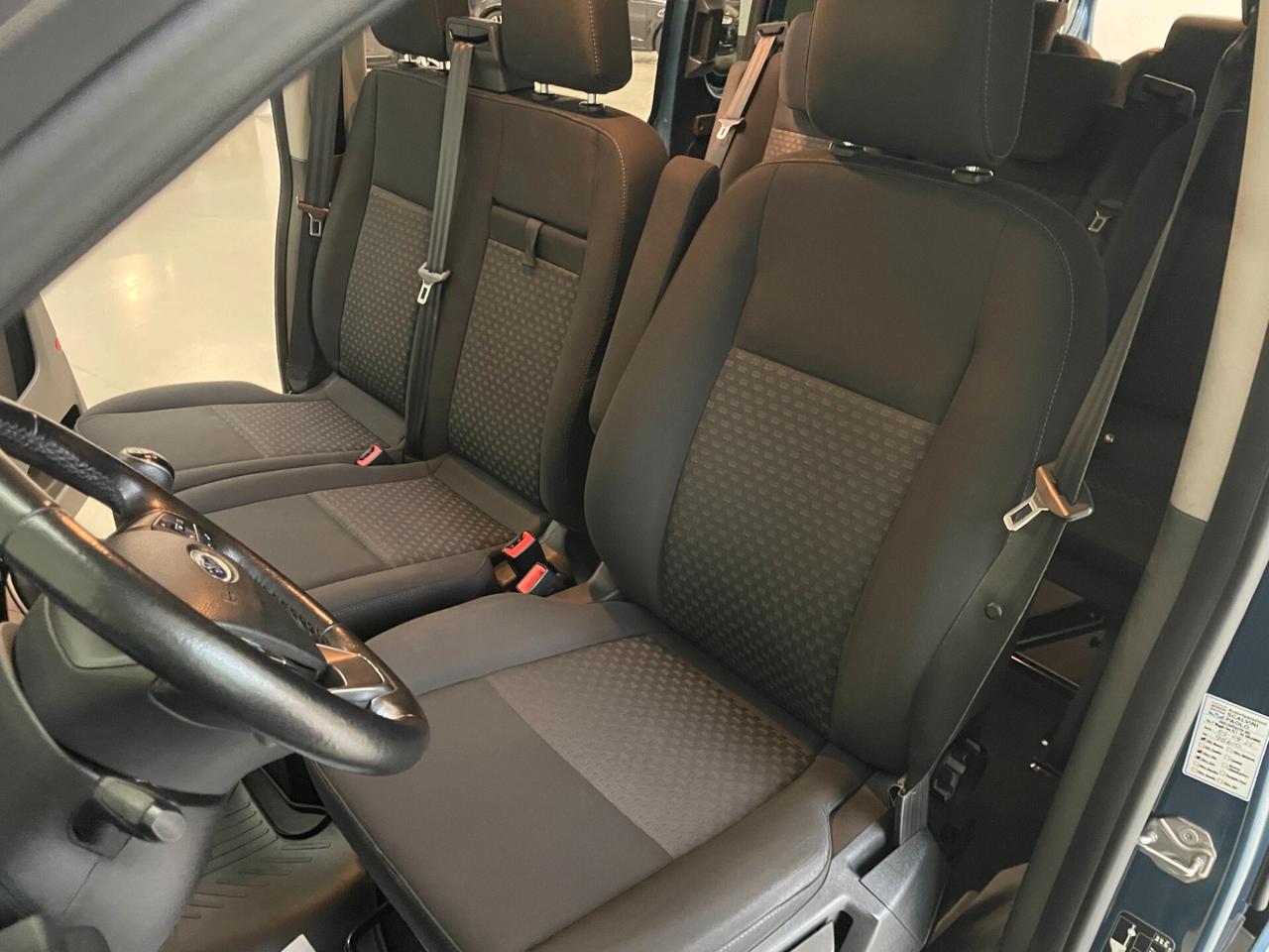 Ford Transit Custom 320 2.0 EcoBlue Hybrid 170 PC Combi Trend