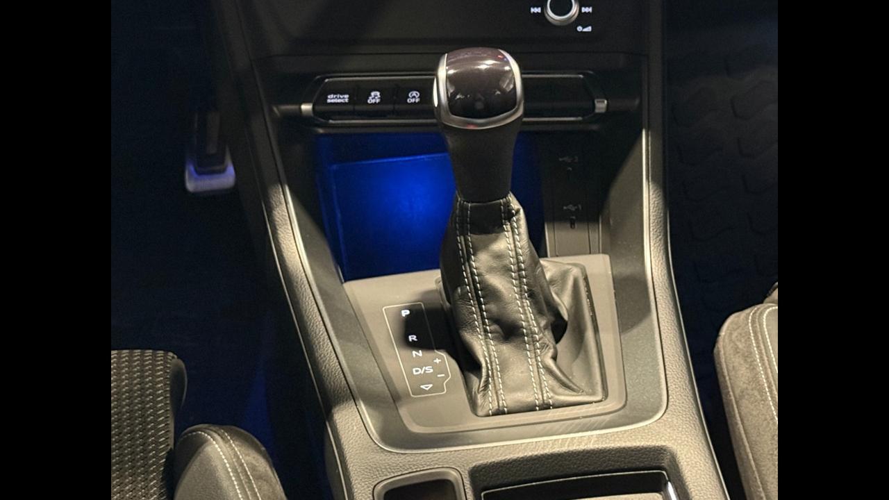 AUDI Q3 I 2019 Sportback - Q3 Sportback 35 2.0 tdi S line edition