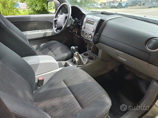 Ford Ranger 2.5 TDCi Super Cab XL 4p.ti