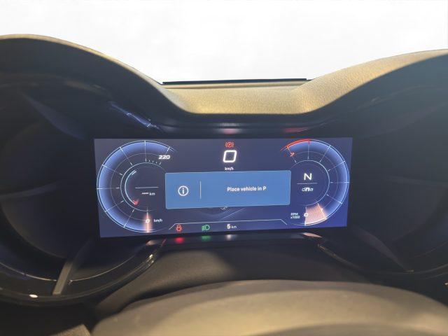 ALFA ROMEO Junior My25 Ibrida Q4