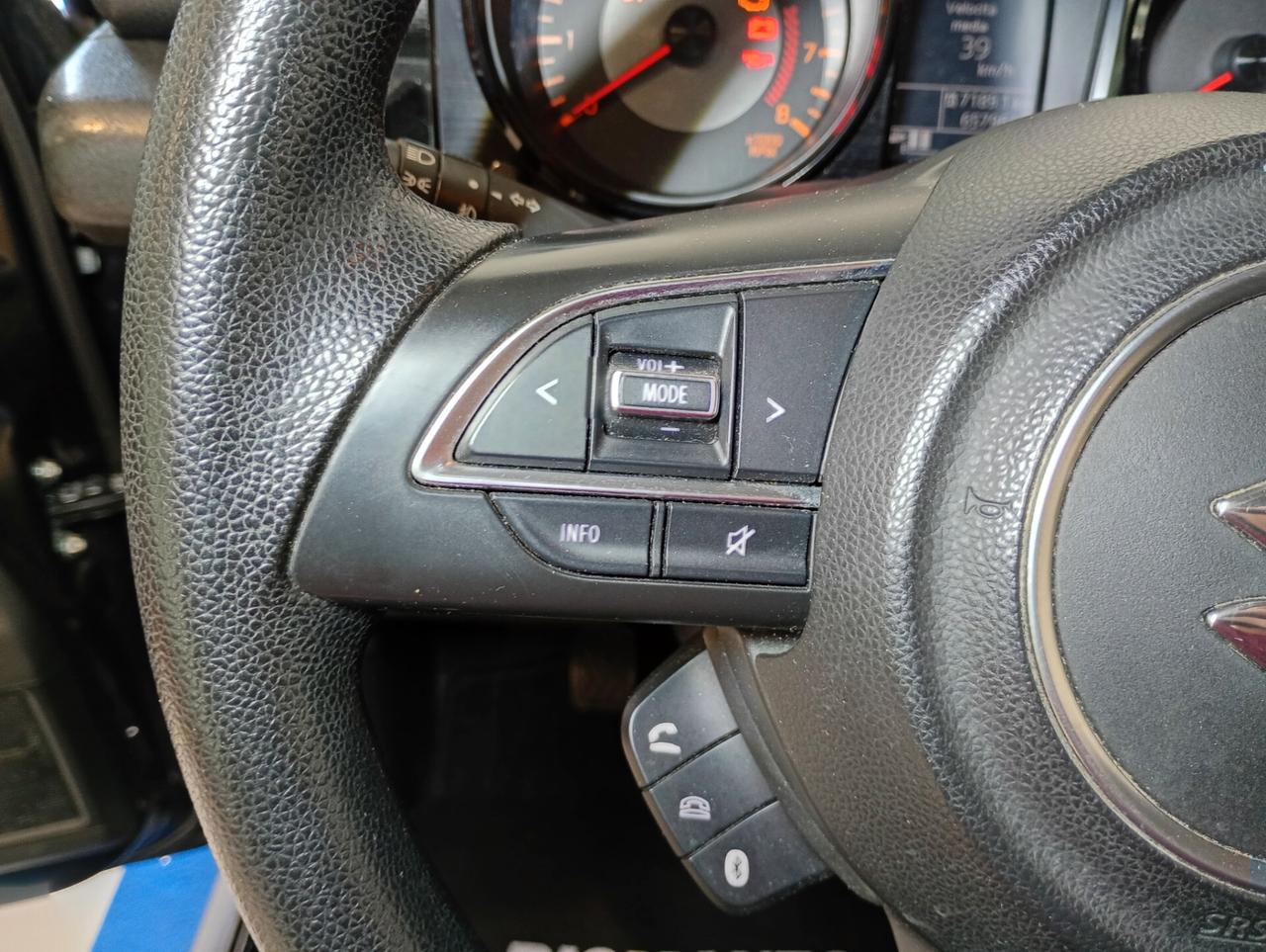 Suzuki Jimny 1.5 5MT PRO (N1)