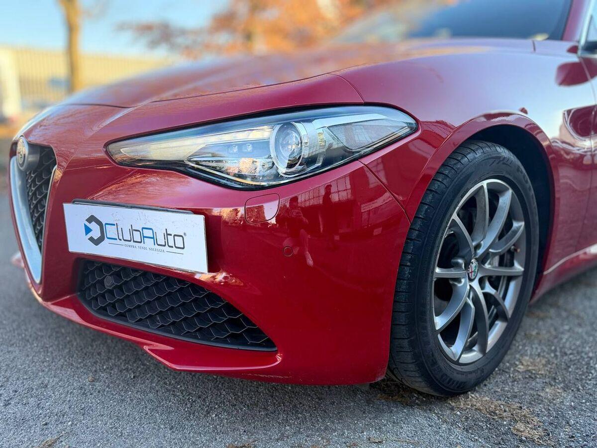 Alfa Romeo Giulia 2.2 t Giulia 150cv