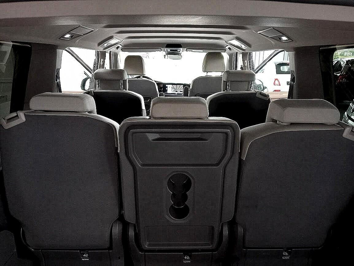 Volkswagen T7 Multivan 2.0 TDI DSG LED *VIS A VIS* CAMERA IVA INCLUSA