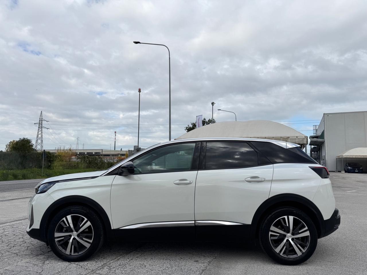 PEUGEOT 3008 1.5 Hdi Allure - Led Navi 18