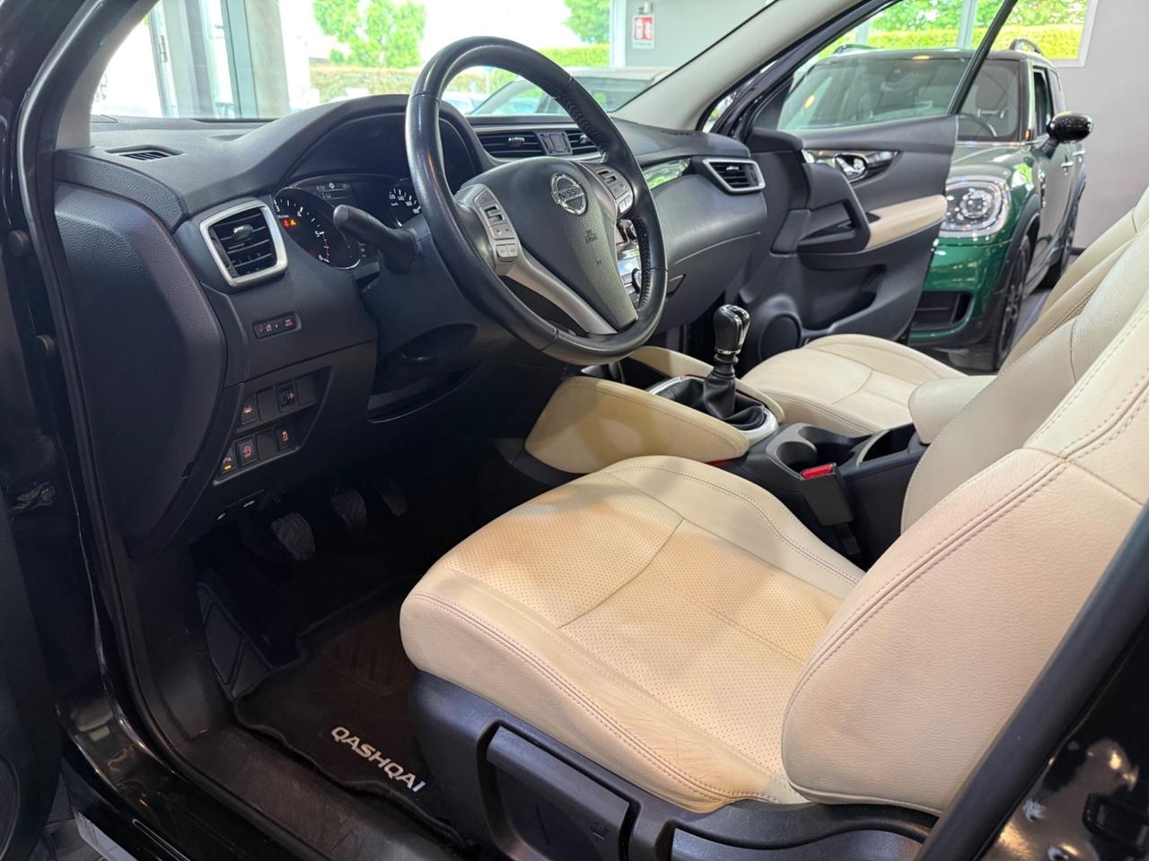 Nissan Qashqai 1.5 dci Tekna 110cv TETTO+CAMERE 360°