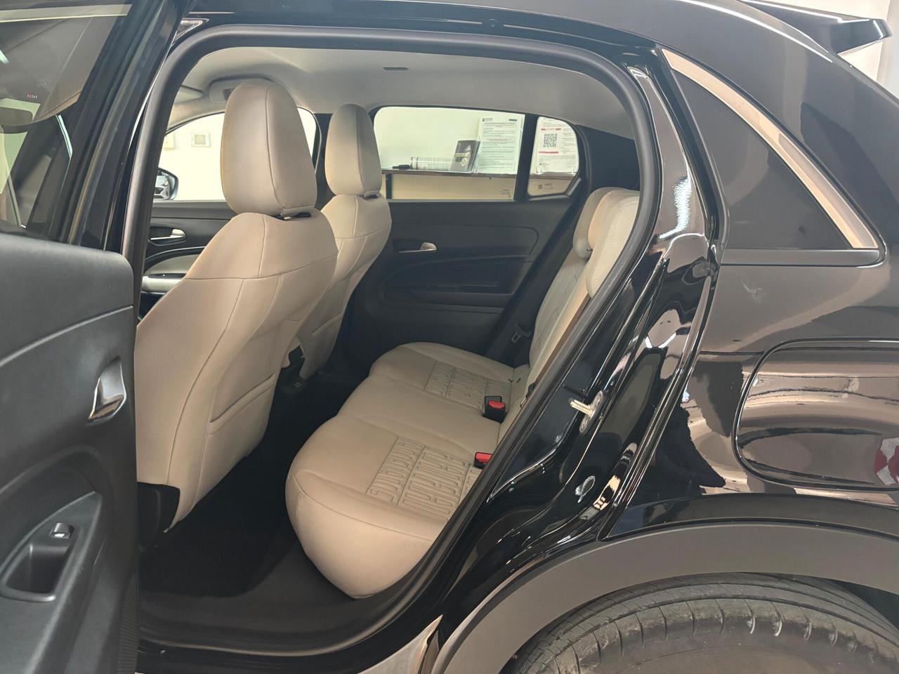 Fiat 600 Hybrid 100 CV DCT MHEV La Prima