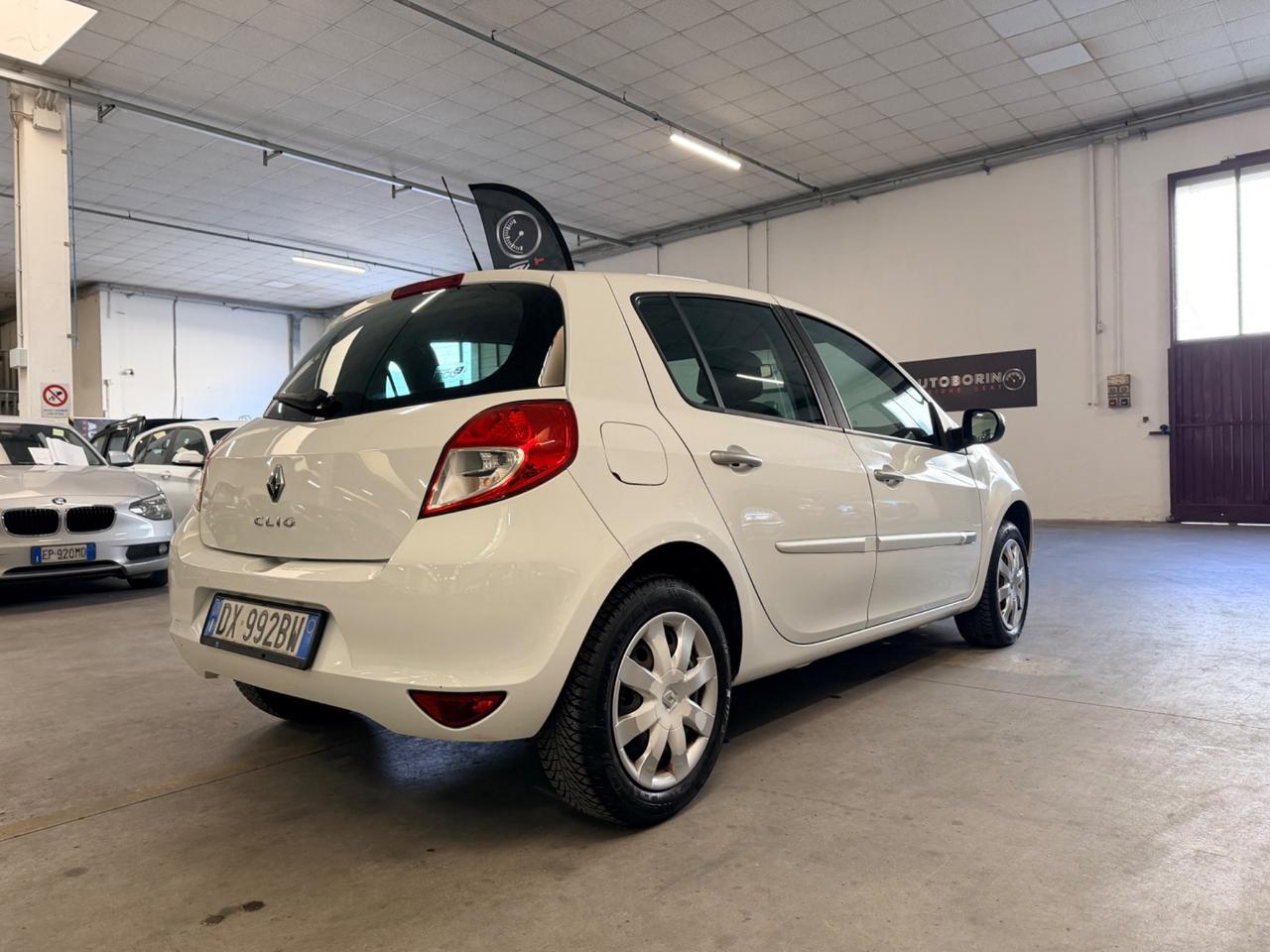 Renault Clio 1.2 16V 5 porte Dynamique