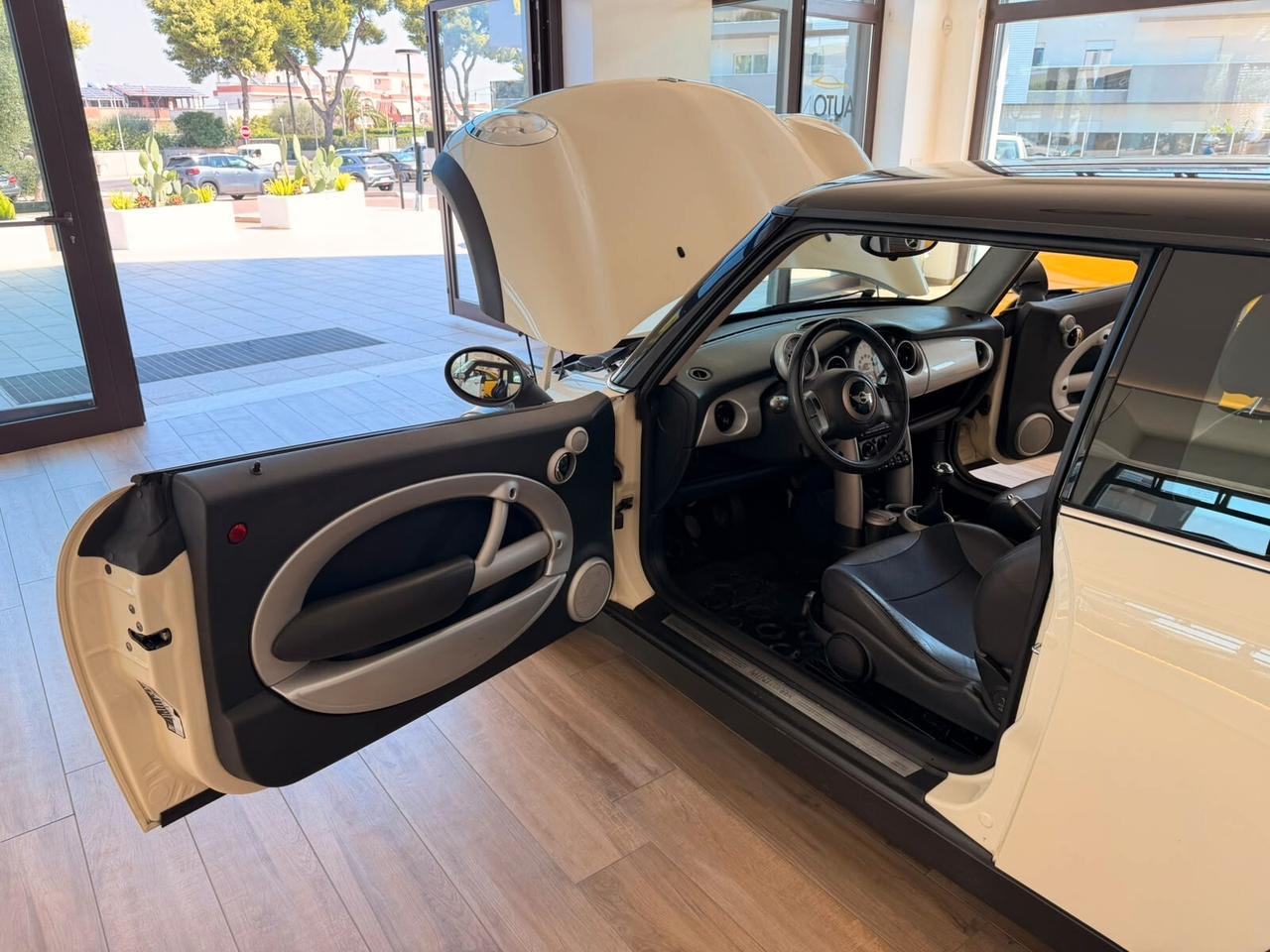 Mini 1.6 16V Cooper