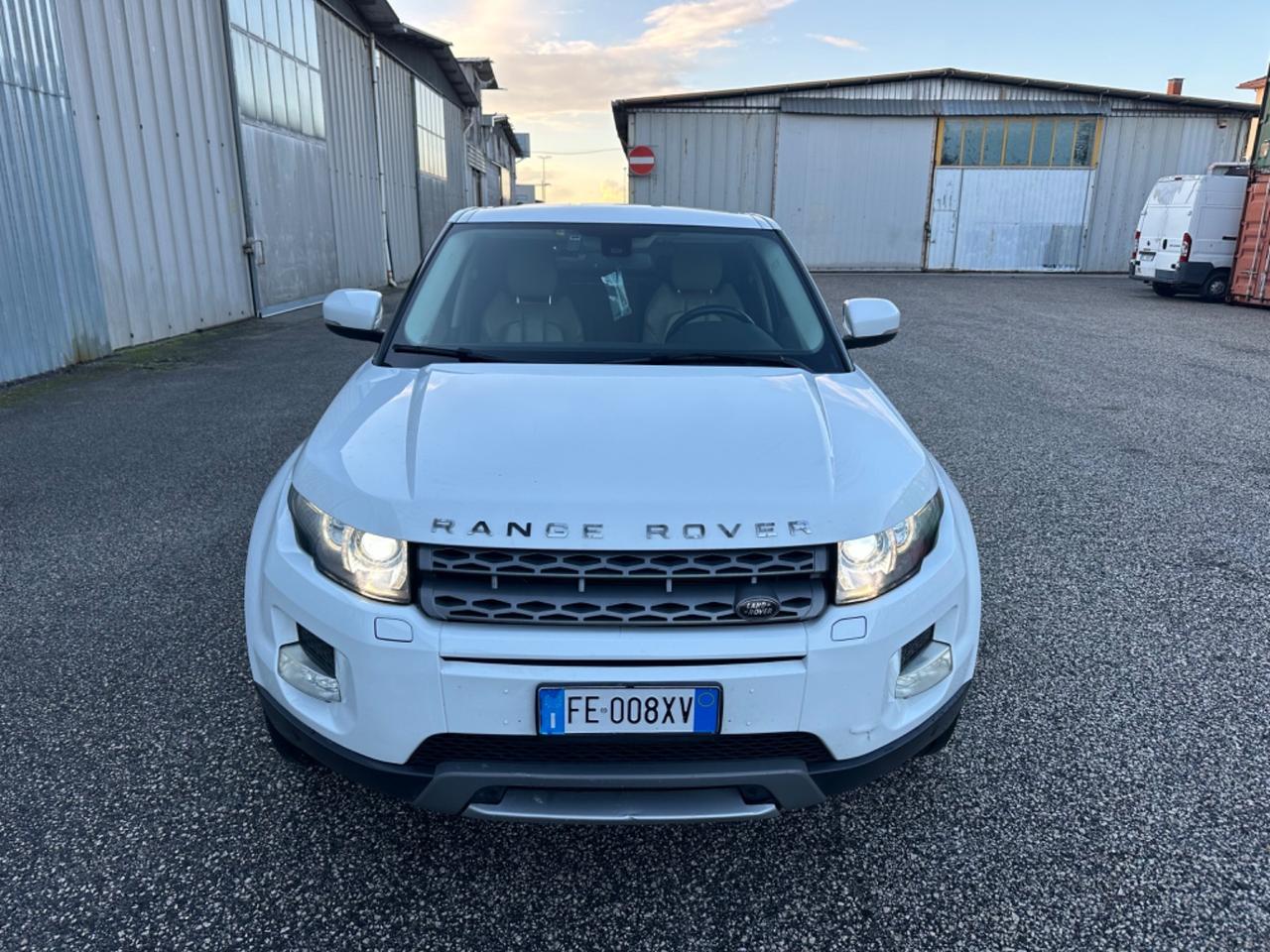 Land Rover Range Rover Evoque 2.2 TD4 5p. Pure