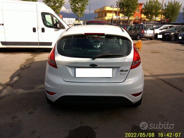 Ford Fiesta 2012 photo 3