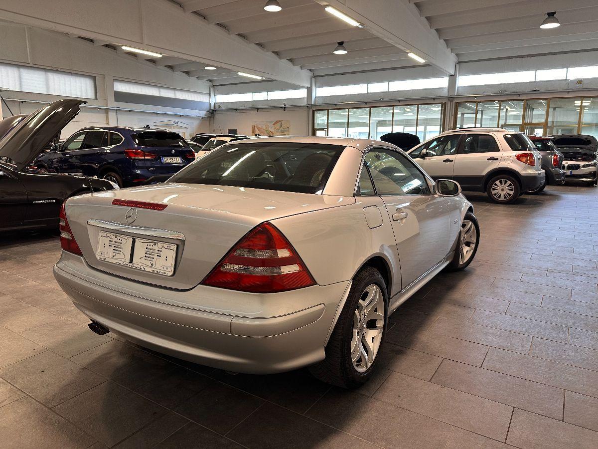 SLK 200 Kompressor Final Edition - UNICO PROPRIETARIO!! - SERVICE MERCEDES- ECCELLENTI CONDIZIONI - TUTTA ORIGINALE - SEDILI RISCALDATI -