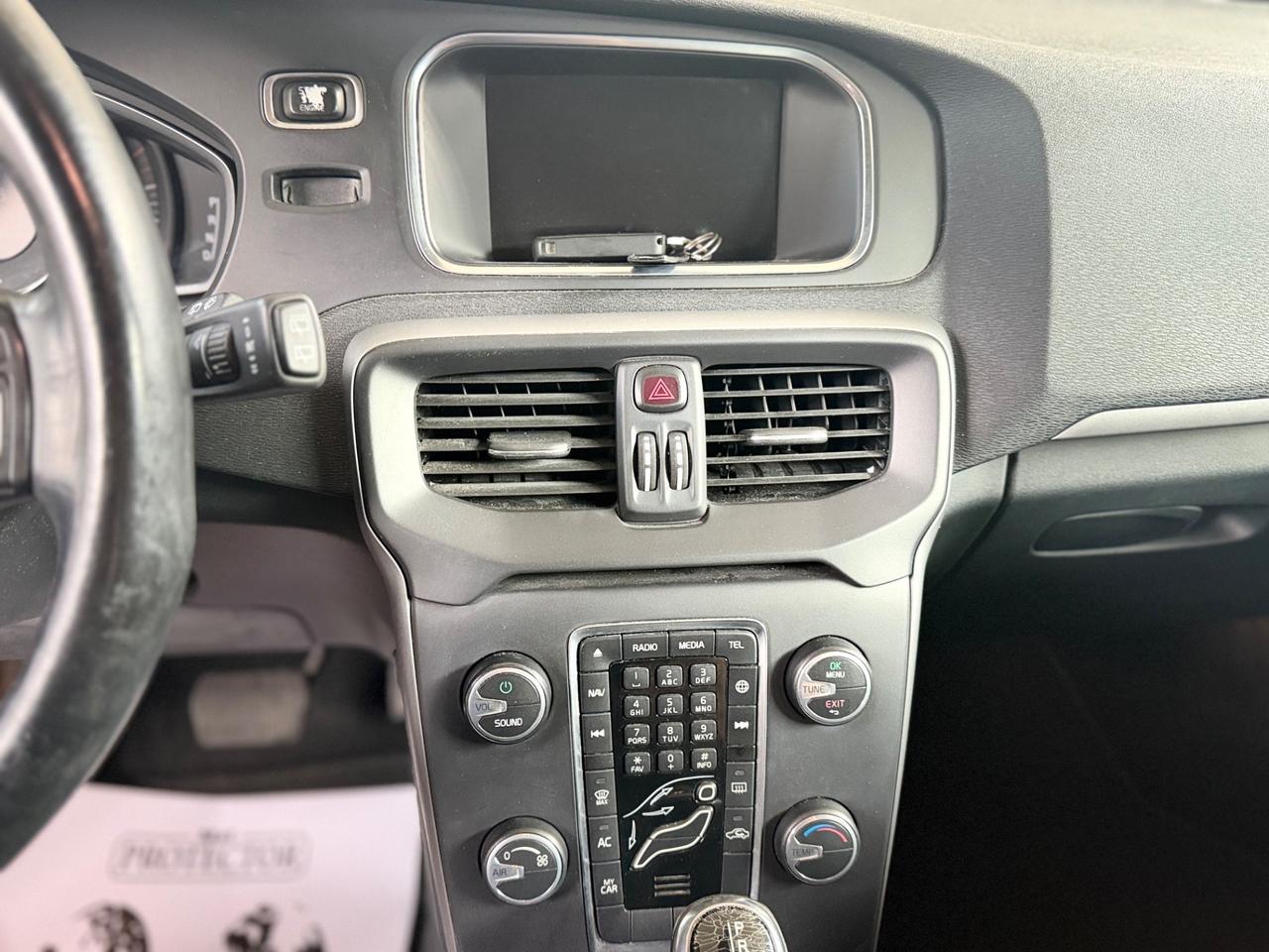 Volvo V40 D2 1.6 Powershift Kinetic NEOPATENTATI