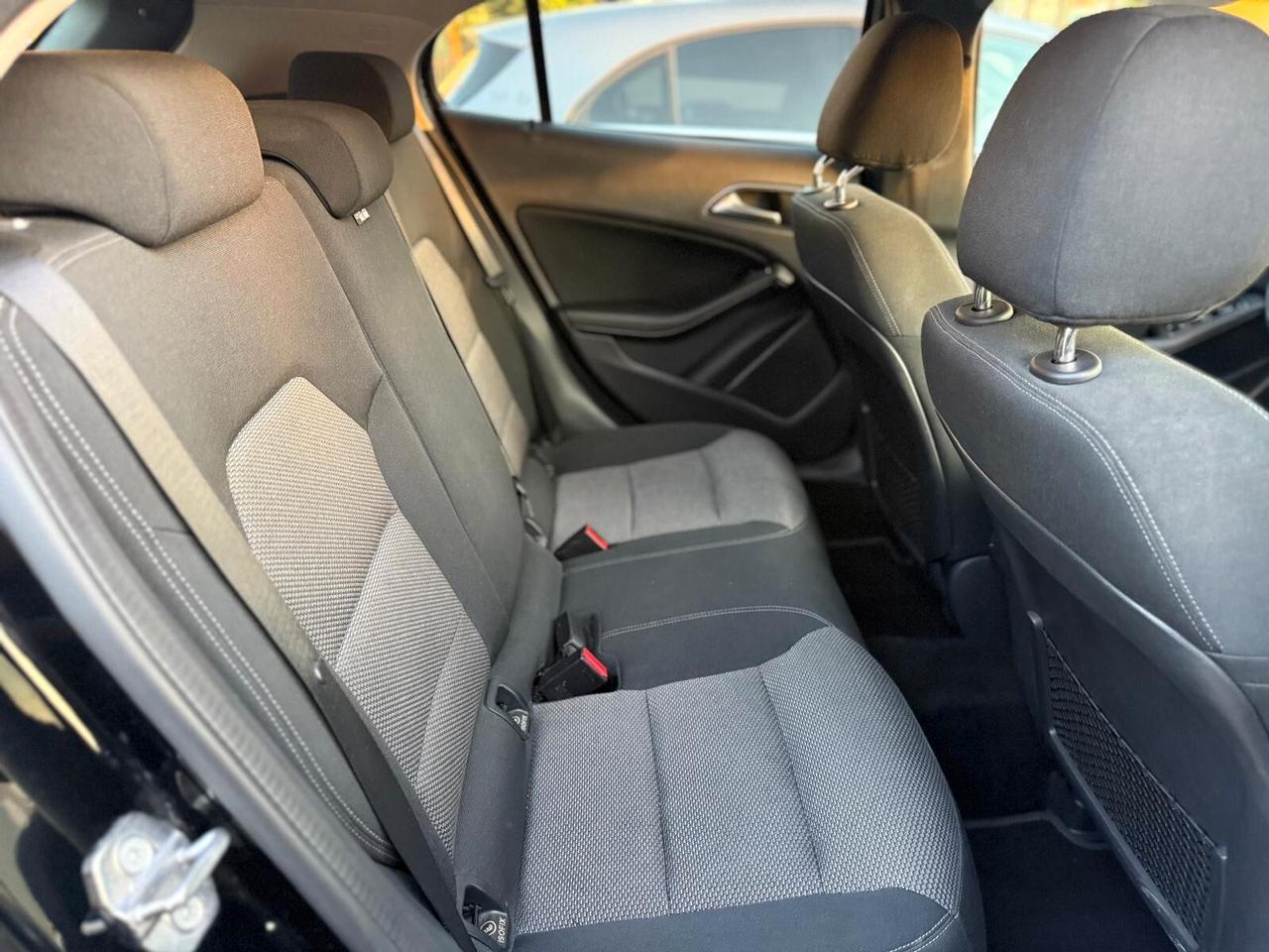 GLA 180d Automatic Premium UNICO PROPRIETARIO