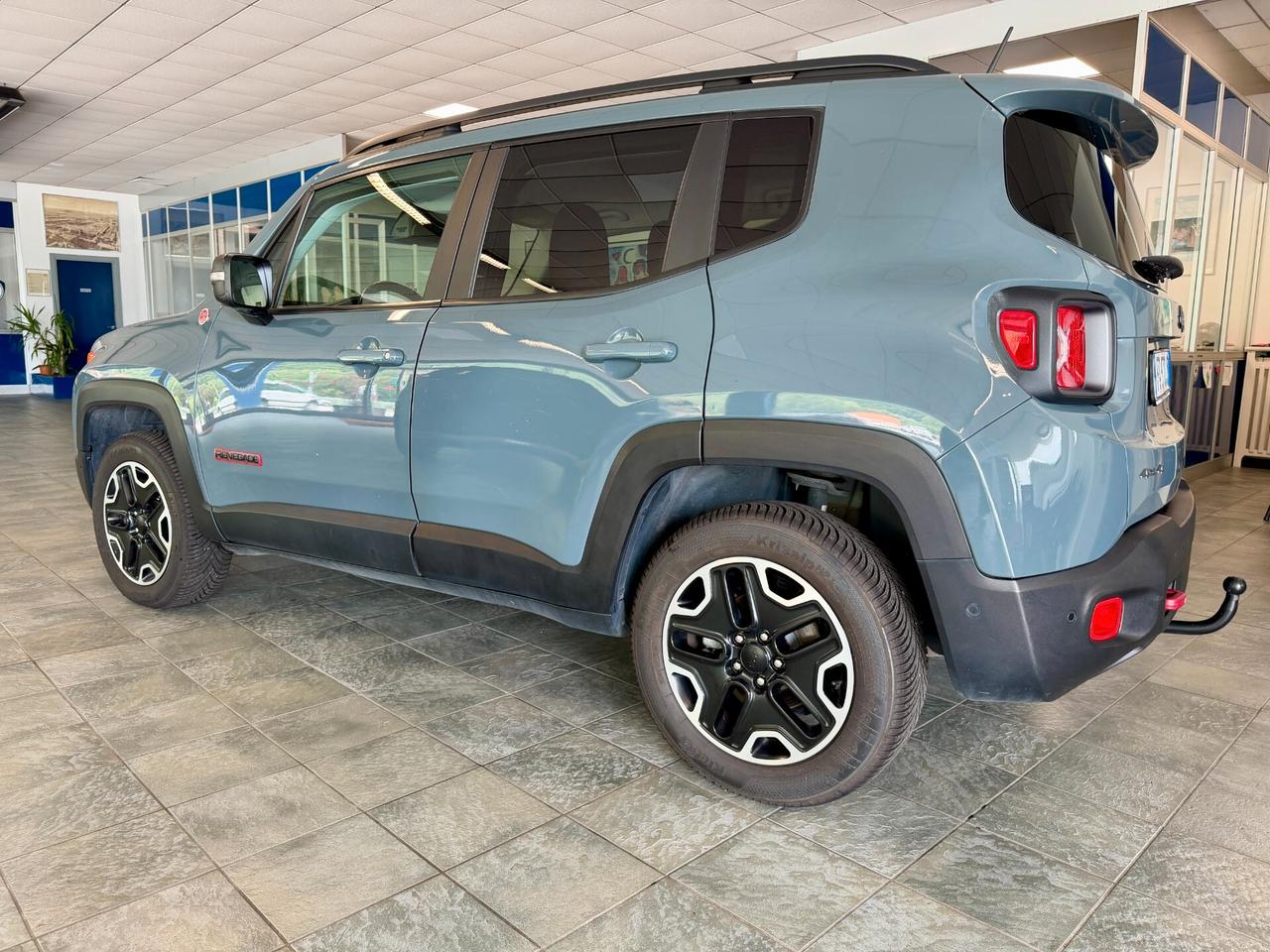 Jeep Renegade 2.0 Mjt 170CV 4WD Trailhawk Cambio automatico