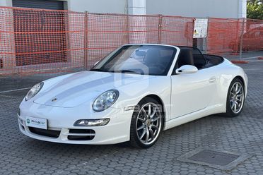 PORSCHE 911 Carrera 4 Cabriolet