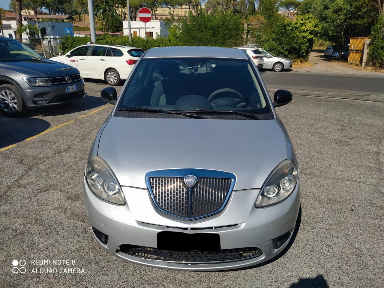 Lancia Ypsilon 1.4 Platinum Ecochic GPL
