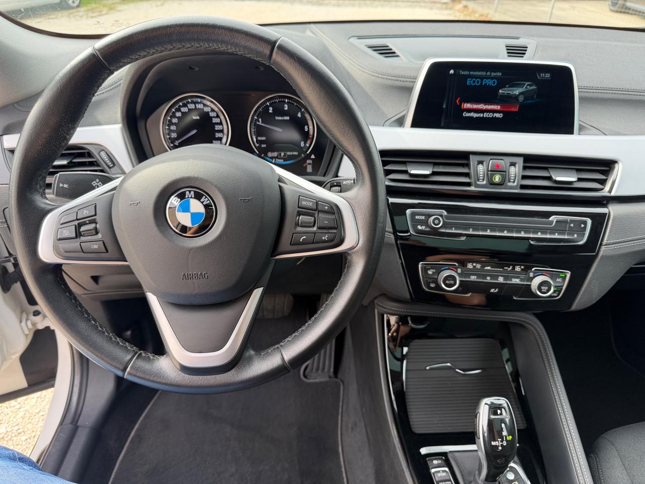 Bmw X2 sDrive18d Business-X