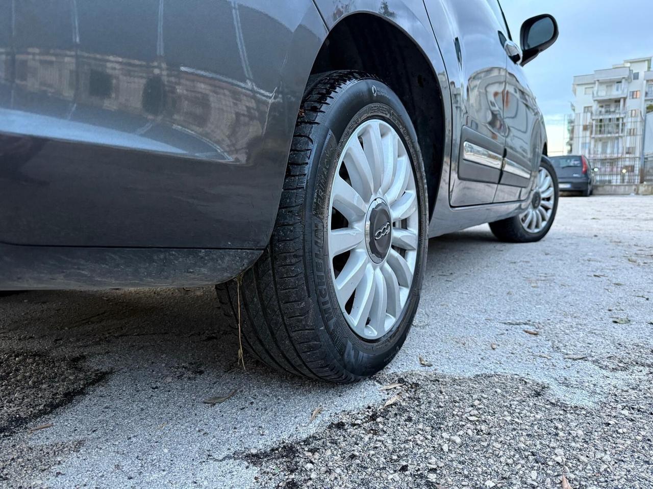 Fiat 500L Living 1.6 Multijet 120 CV Lounge PARI AL NUOVO