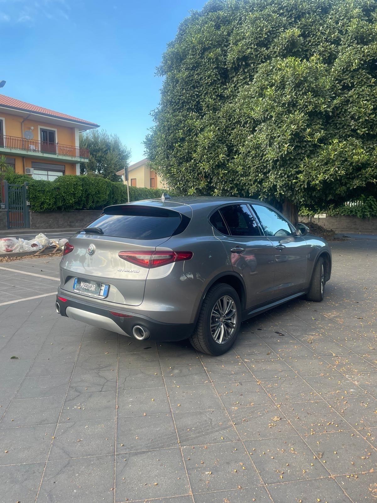 Alfa Romeo Stelvio 2.2 Turbodiesel 210 CV AT8 Q4 Super