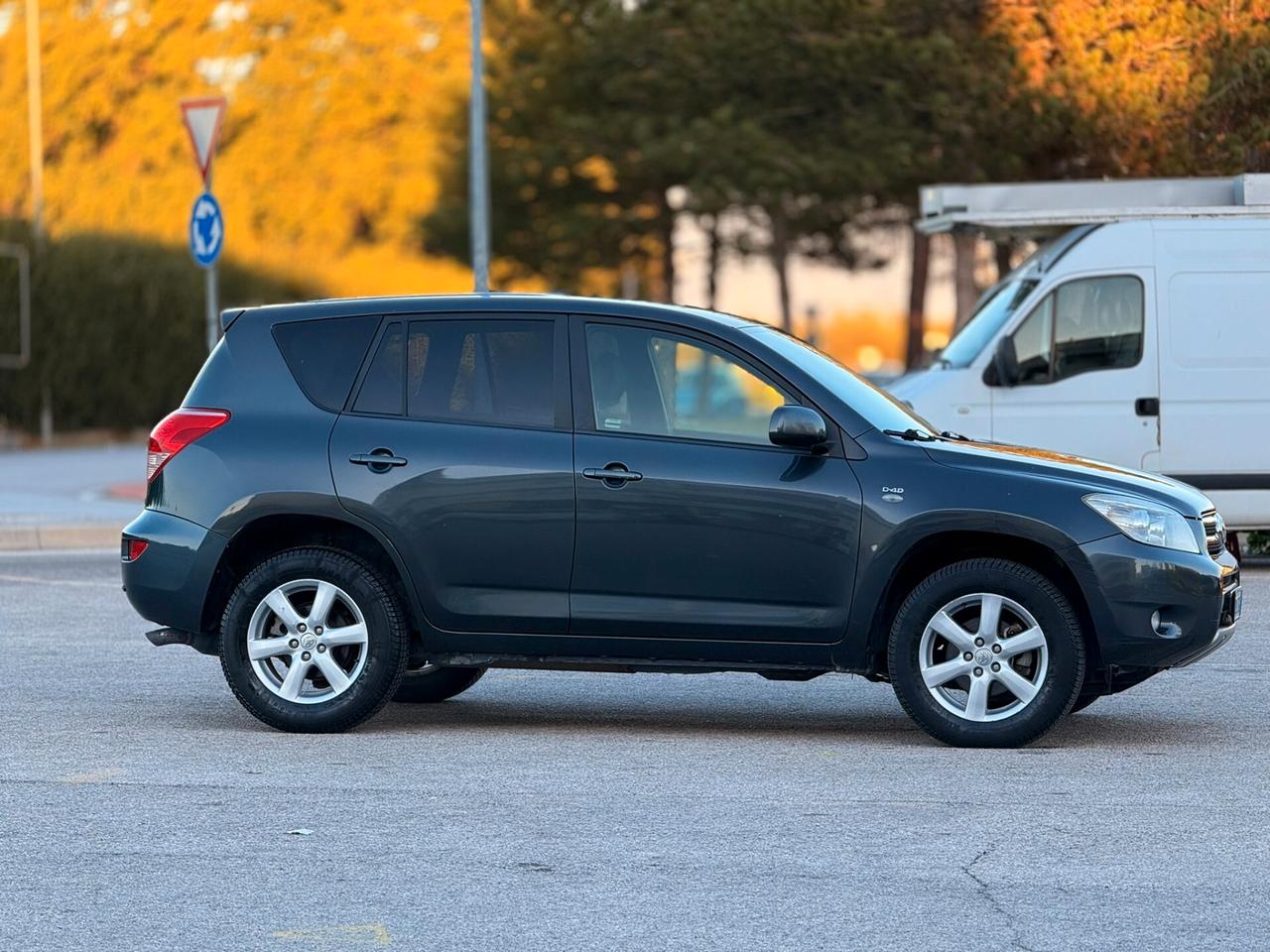 Toyota RAV4 GARANZIA 12 MESI