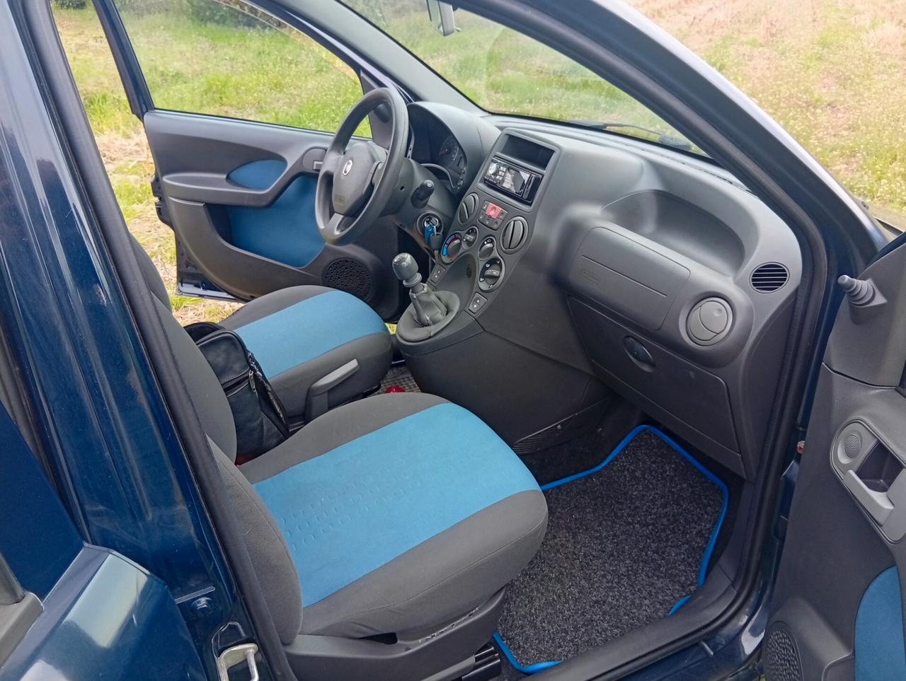 Fiat Panda 1.2 Emotion 60Cv 2010 118.500km .