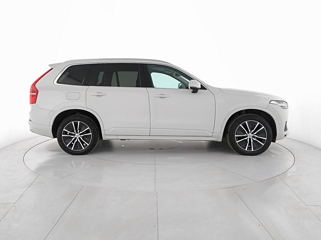 Volvo XC90 2.0 b5 Momentum Pro awd