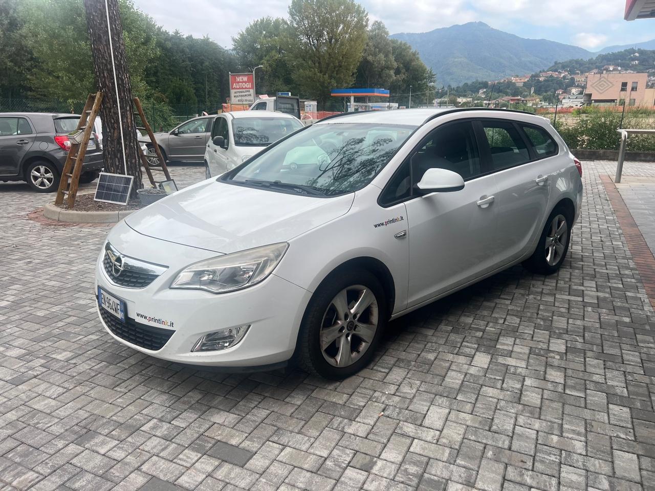 Opel Astra 1.7 CDTI 110CV - NEOPATENTATI