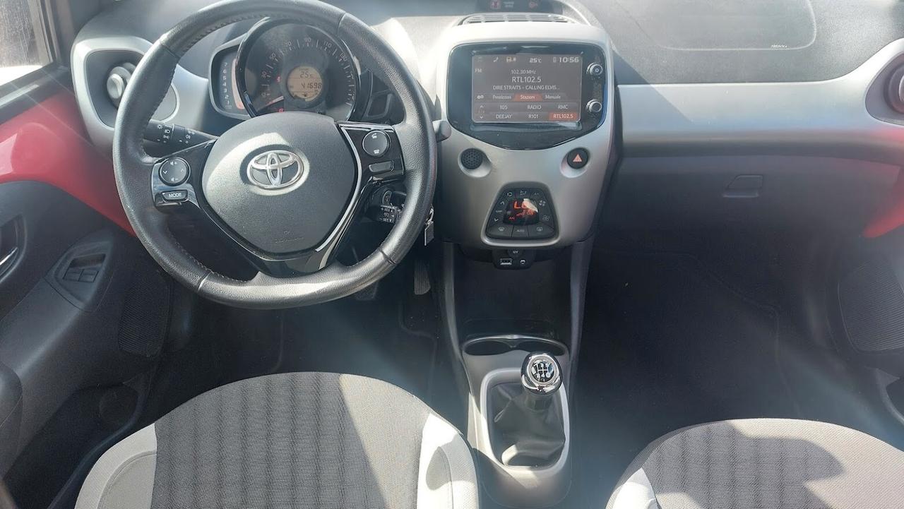 Toyota Aygo 1.0 VVT-i 69 CV 5 porte 2017