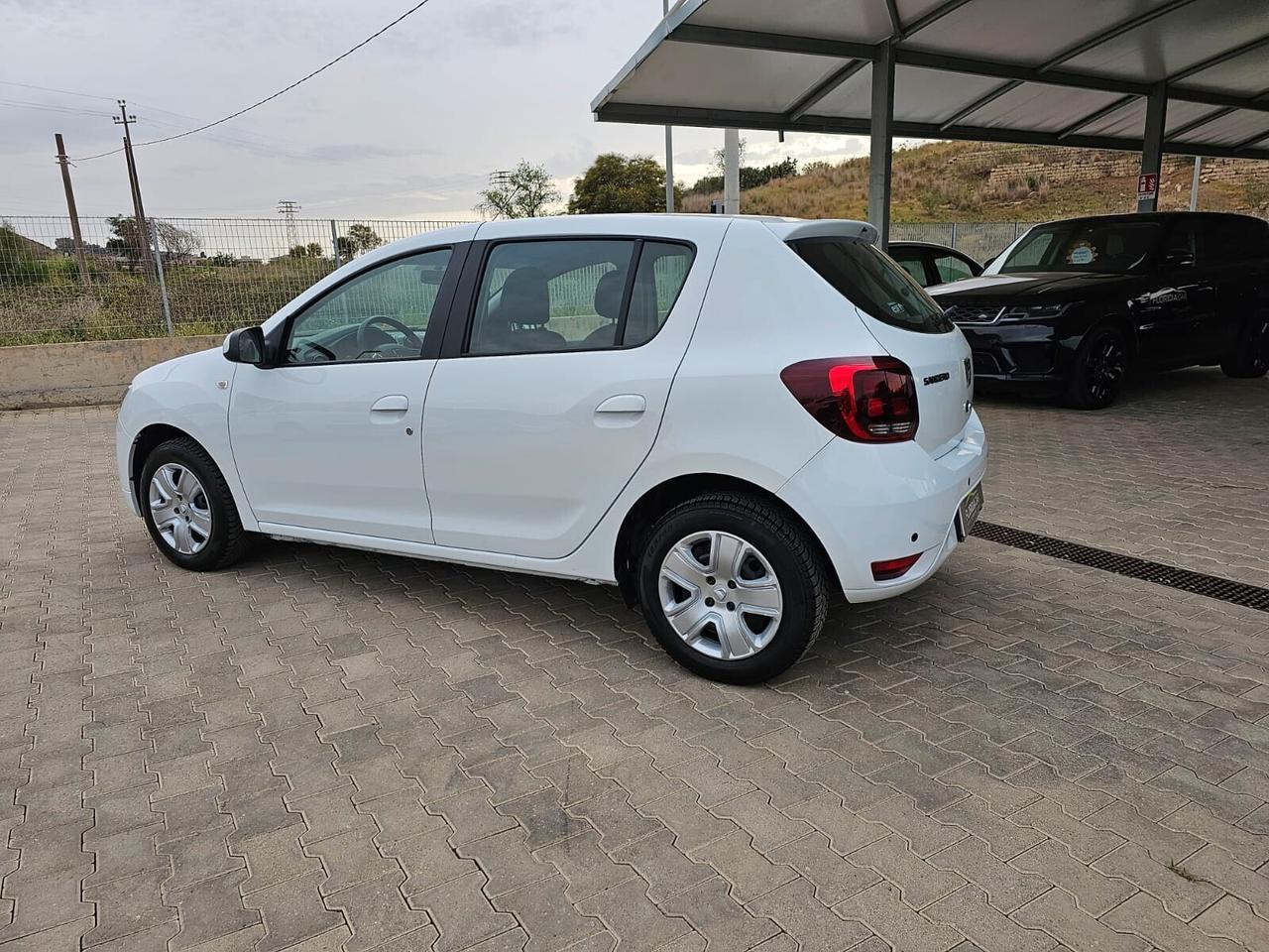 DACIA SANDERO 1.5 75CV 12/2019 PER NEOPATENTATI